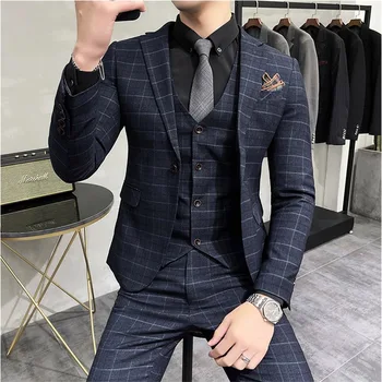 Mens חליפות 3 חלקים (מעילי+אפוד +מכנסיים)גברים באיכות גבוהה עסקי מזדמן חליפת יוקרה גברים אופנה לחתונות צבעוני מתאים